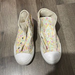 Girls size 13 flower converse